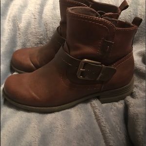 Women’s boots